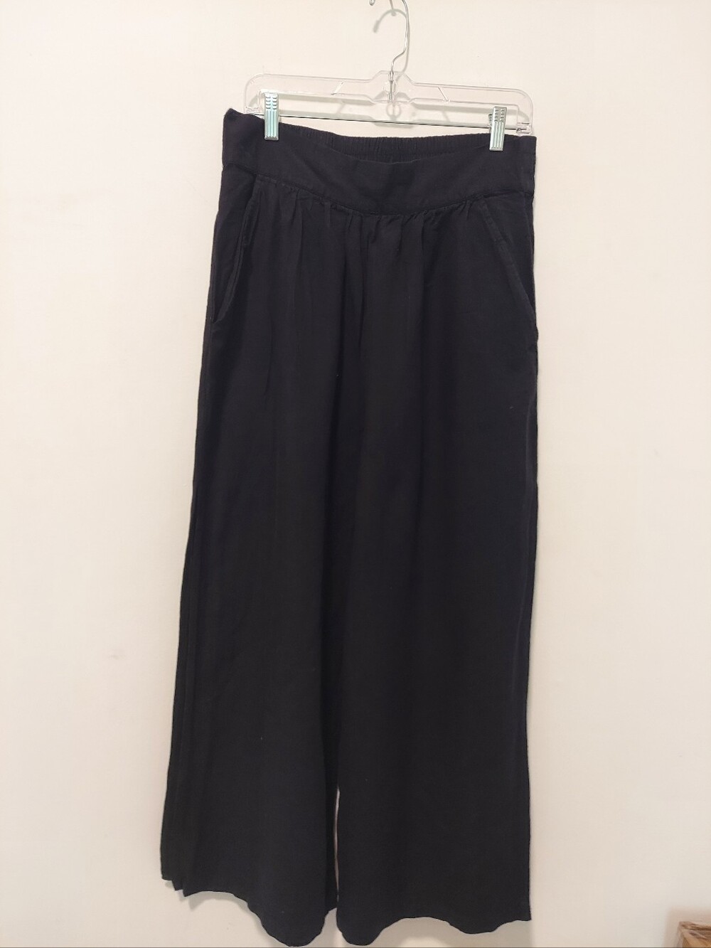 BCBGMaxAzria Black Wide-Leg Side Slit Pants Side Size L